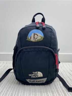Bundle the north face + Lululemon scuba size 10